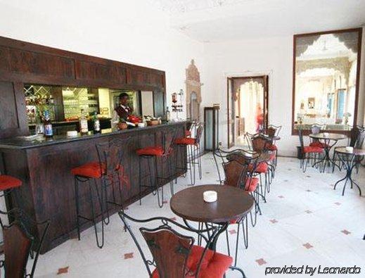 Hotel Fateh Bagh Ranakpur Restaurant foto